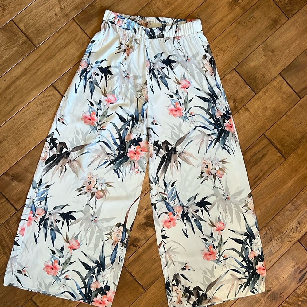 Witchery Wide Leg Pants